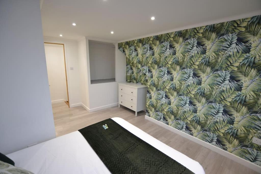 Villa The Hive 4 Bed House Pool Table Air-Con Maidstone Exterior foto