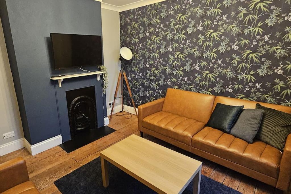 Villa The Hive 4 Bed House Pool Table Air-Con Maidstone Exterior foto